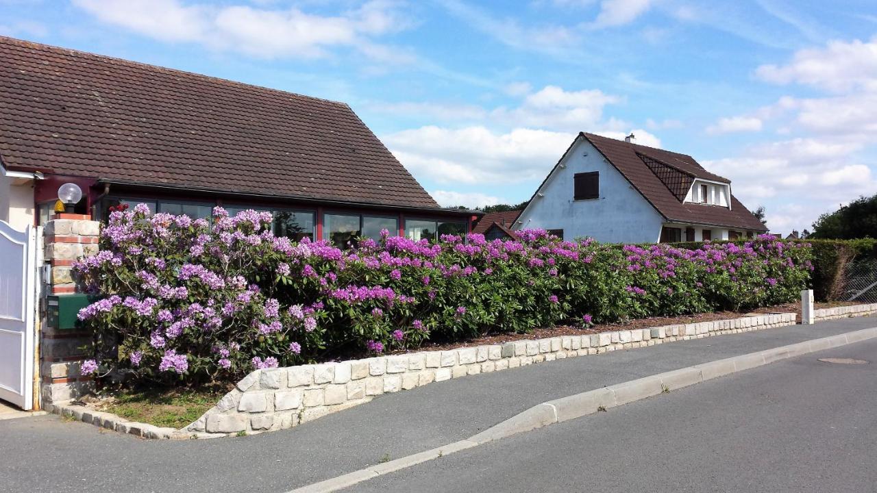 Chambre Privee Avec Salon, Garage Voiture, Velos, Motos Tourville-sur-Arques Dış mekan fotoğraf