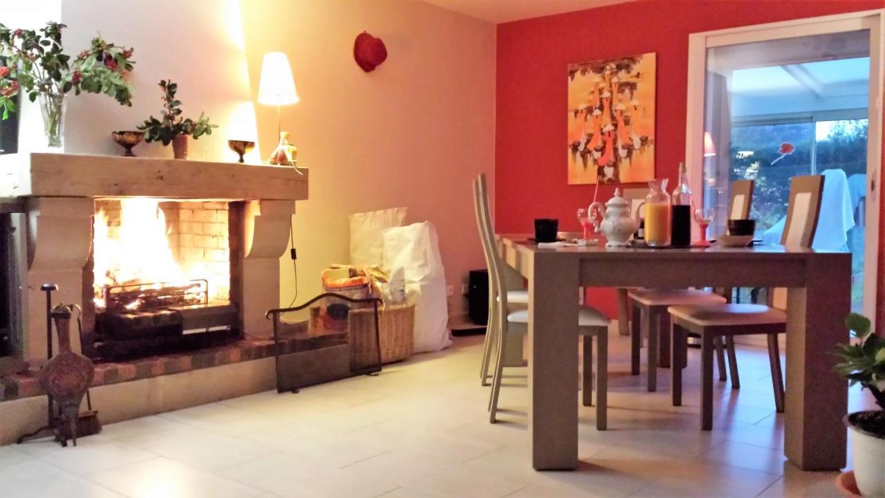 Chambre Privee Avec Salon, Garage Voiture, Velos, Motos Tourville-sur-Arques Dış mekan fotoğraf
