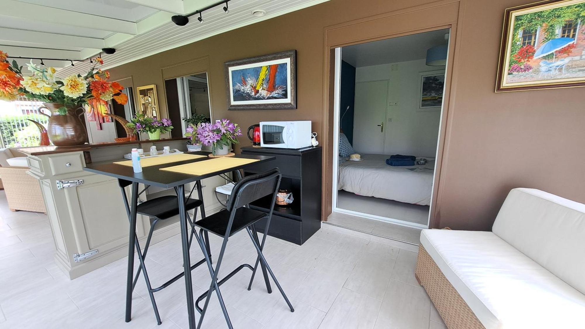 Chambre Privee Avec Salon, Garage Voiture, Velos, Motos Tourville-sur-Arques Dış mekan fotoğraf